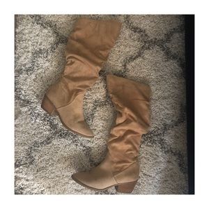 Carlos Santana Beige Slouchy Boots